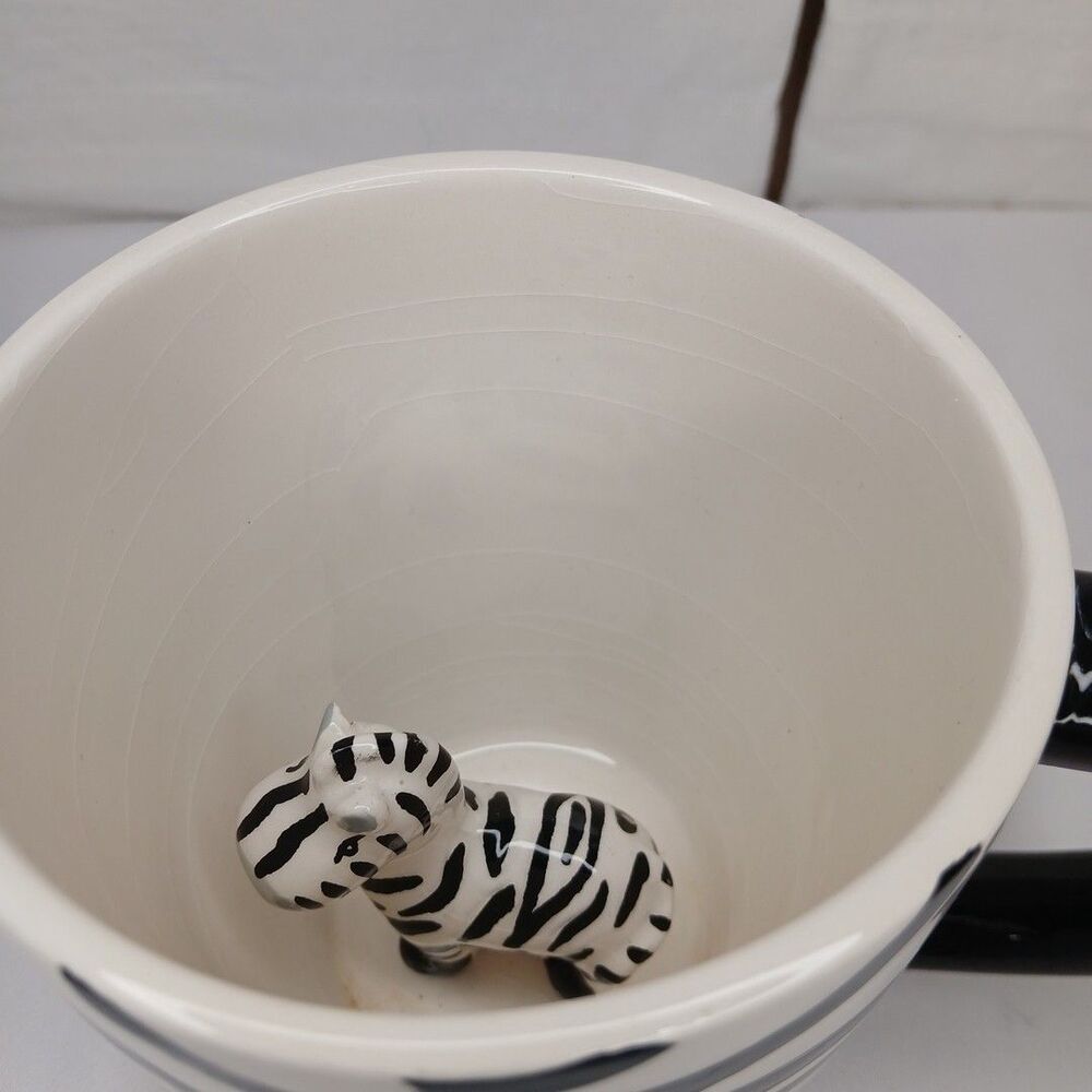 Pier 1 Hand Painted Zebra Surprise Mug 14 Oz. Black Stripes Zebra Inside - Picture 4 of 8